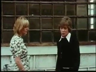 BOY HAVING SEX WITH A SEXY MILF